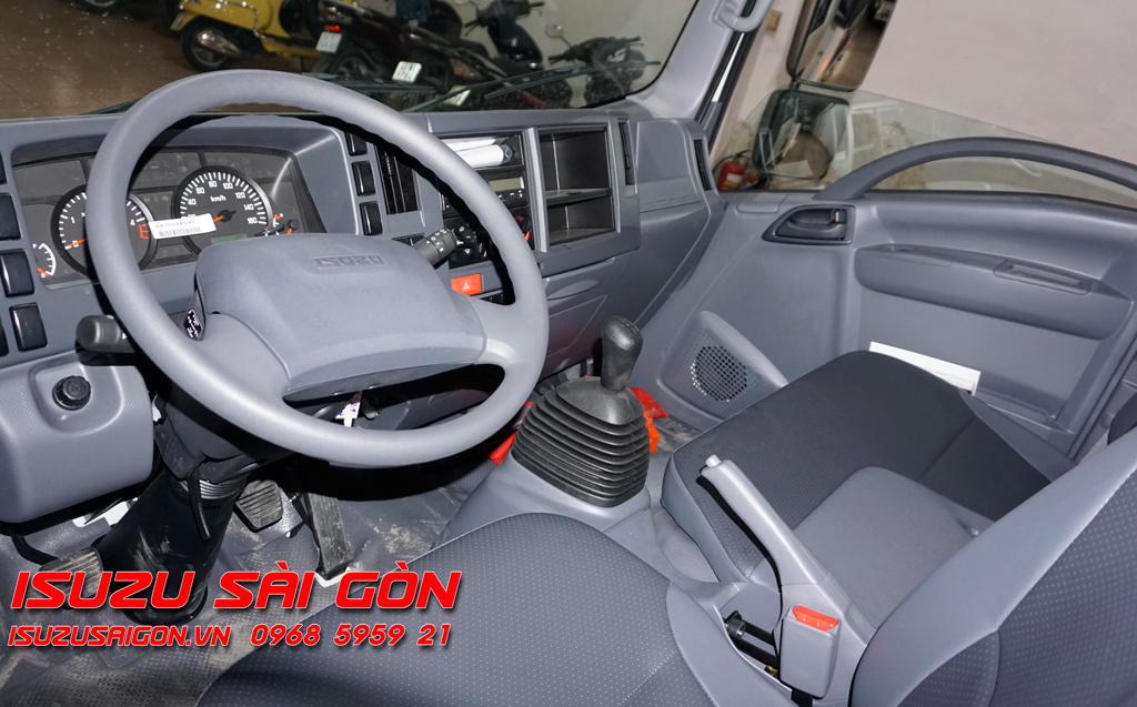 Xe Tải Isuzu 1T9 Tấn QKR 230 Thùng Ngắn 3M6 9